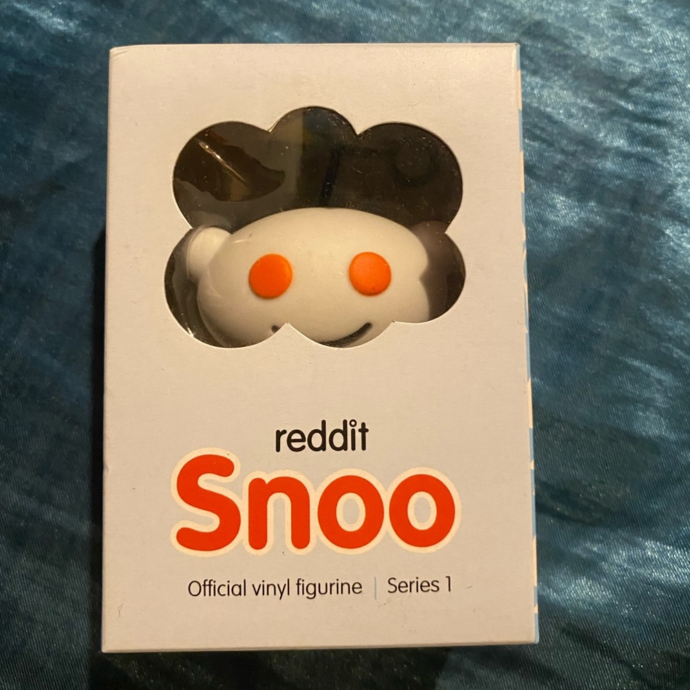 2014 Reddit Snoo series 1 in box